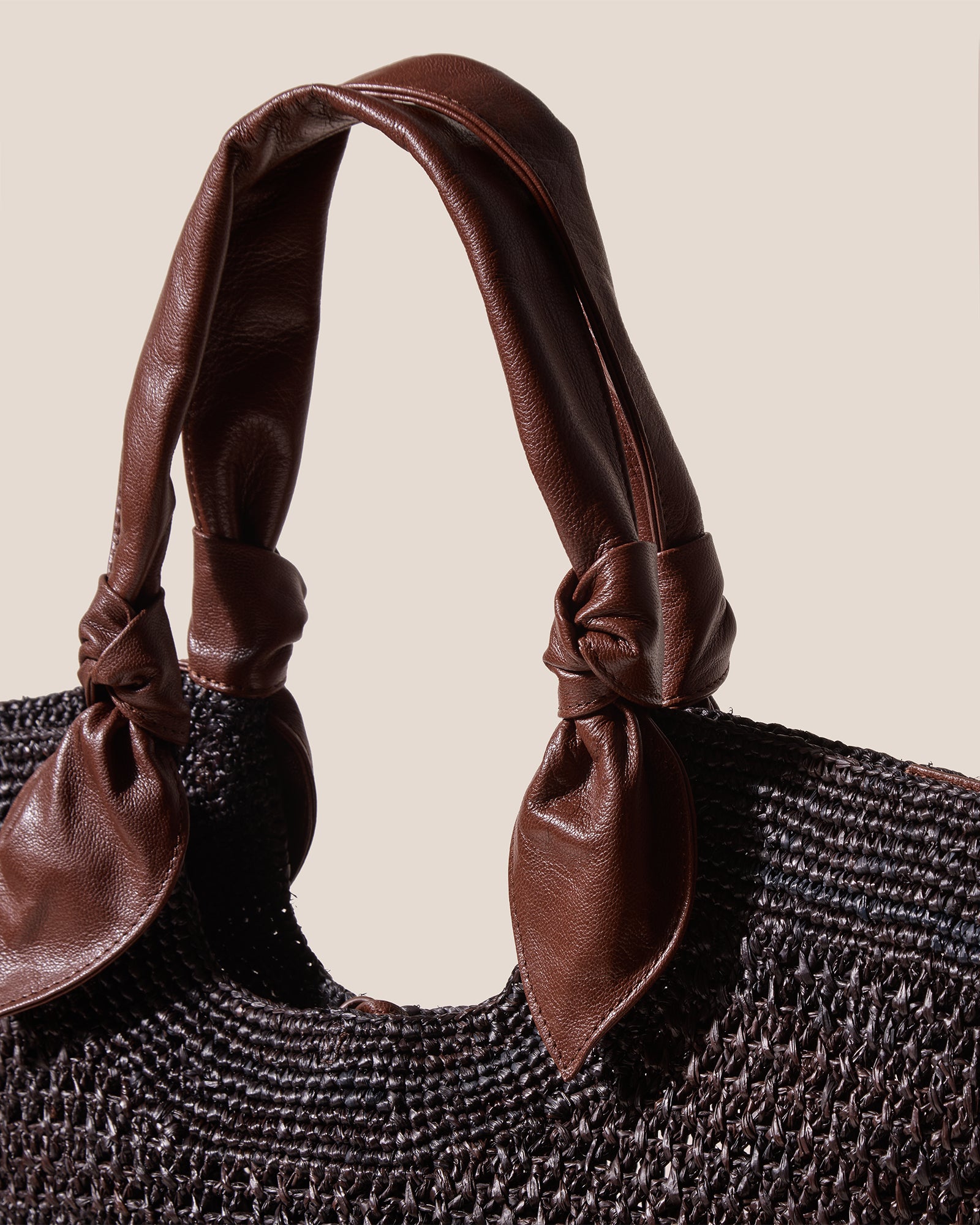 FONOL - Crocheted Raffia Basket