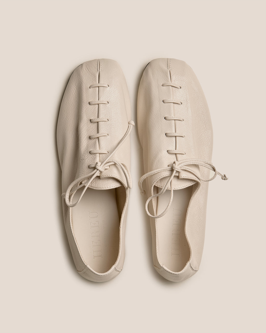 PLEGADA SHINY - Deconstructed Lace-up Shoe