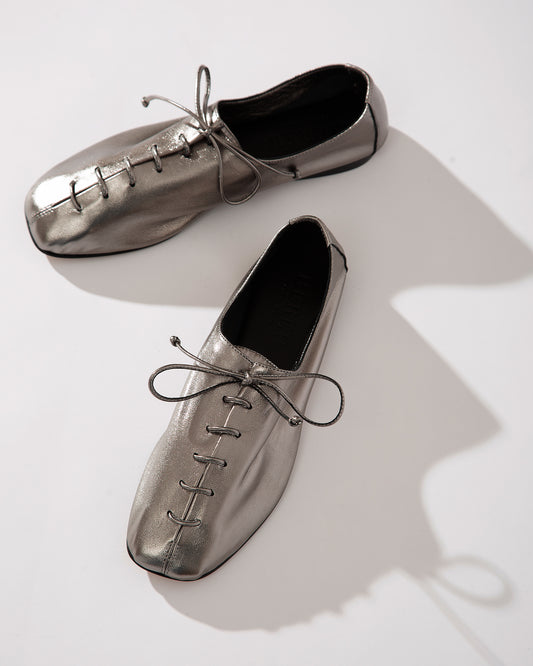 PLEGADA METALLIC - Deconstructed Lace-up Shoe