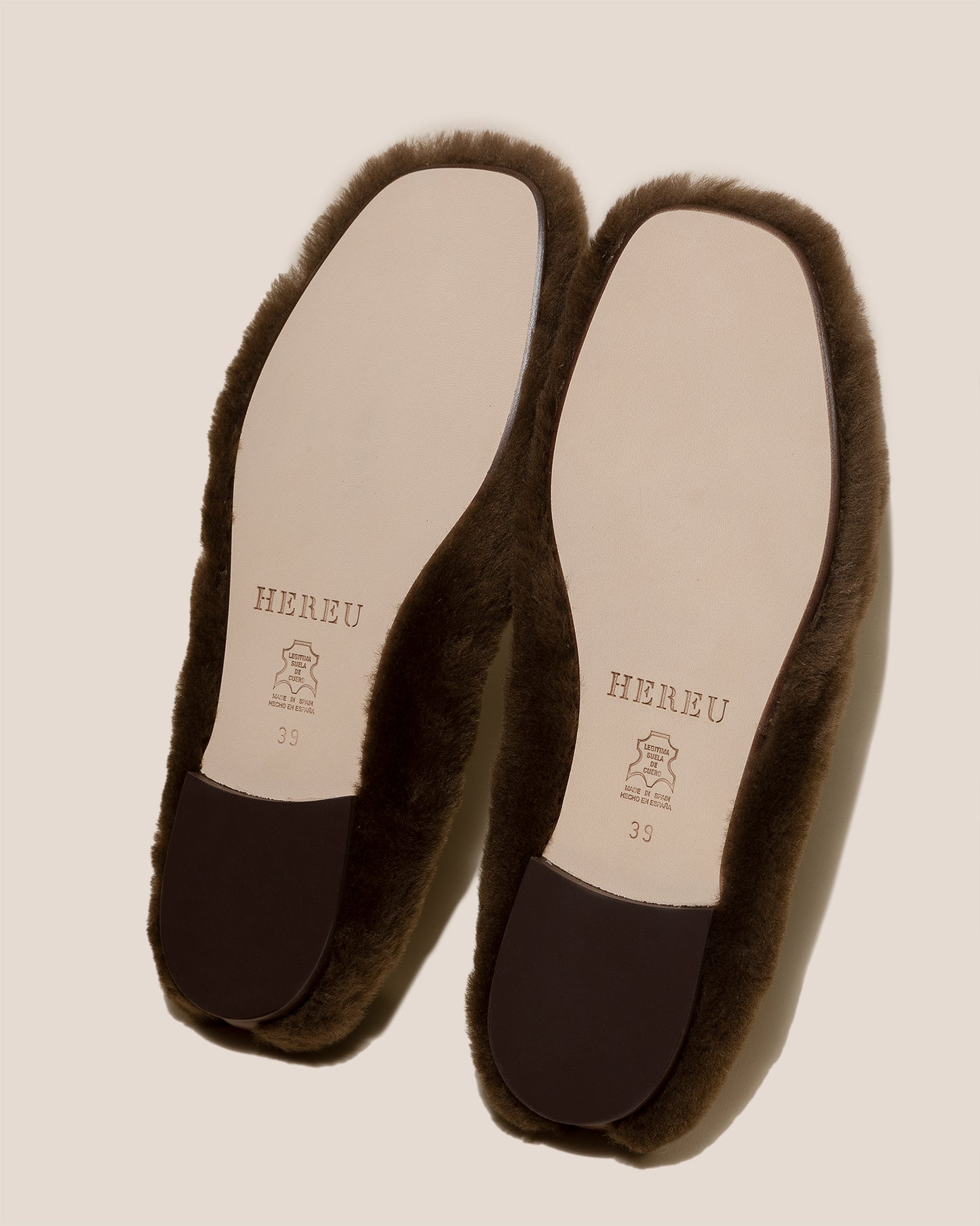 PUNTERA SHEARLING - Flat Pump