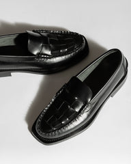 NOMBELA - Interwoven Detail Slip-On Loafer - Women's / Classic Sole / 35 / Black