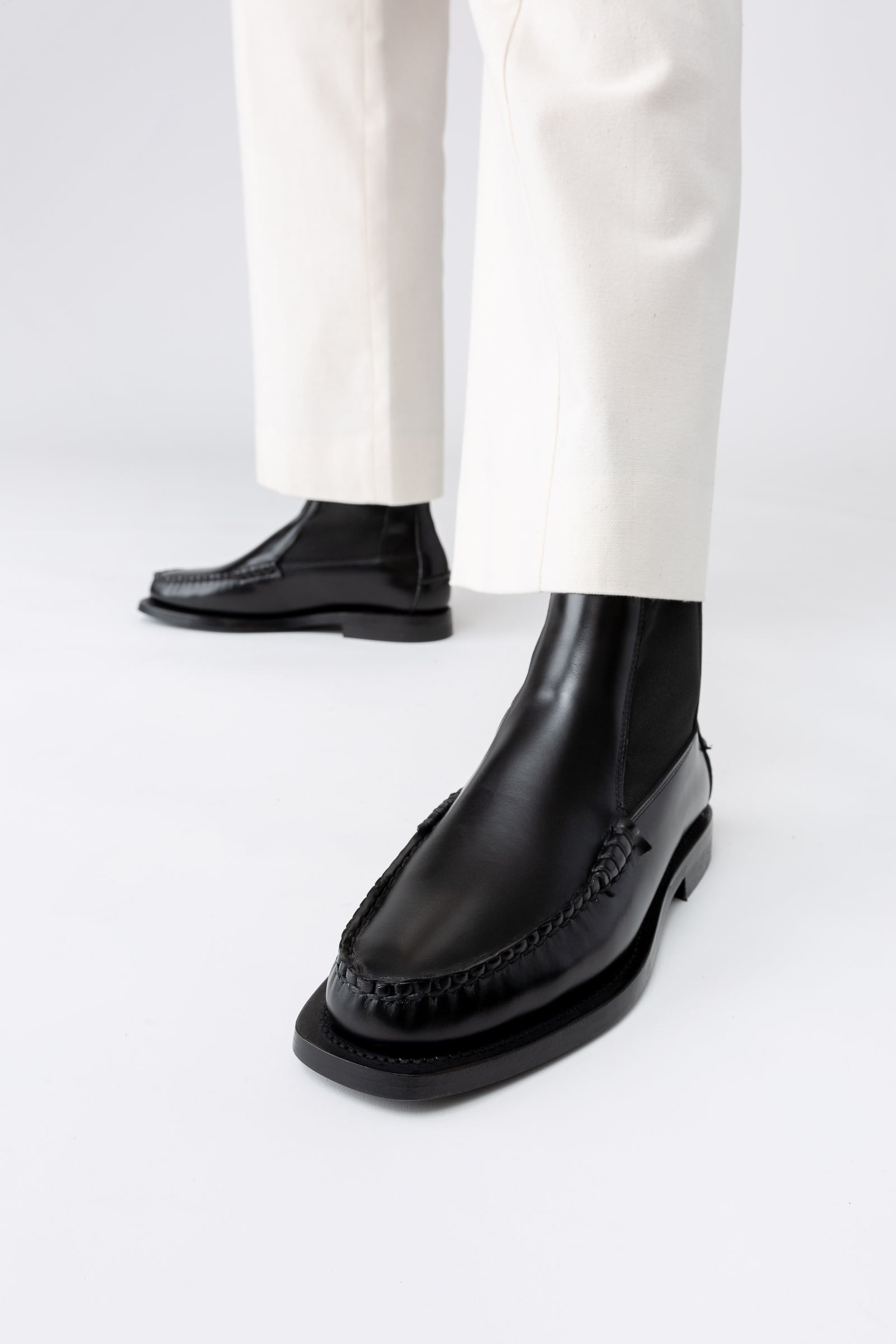 ALDA - Low-calf Chelsea Boot