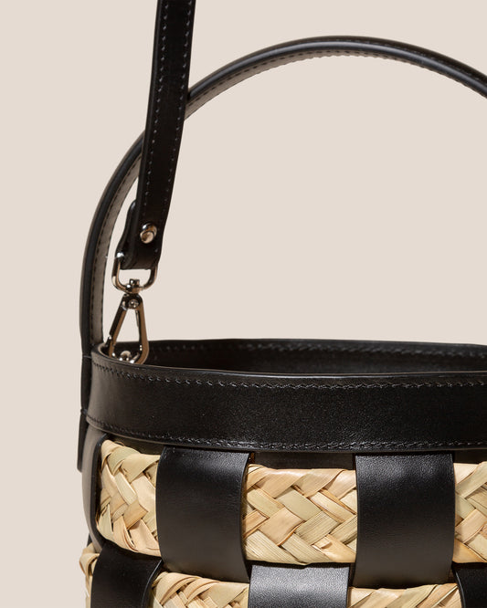 GALLEDA SMALL - Straw Woven Bucket Bag