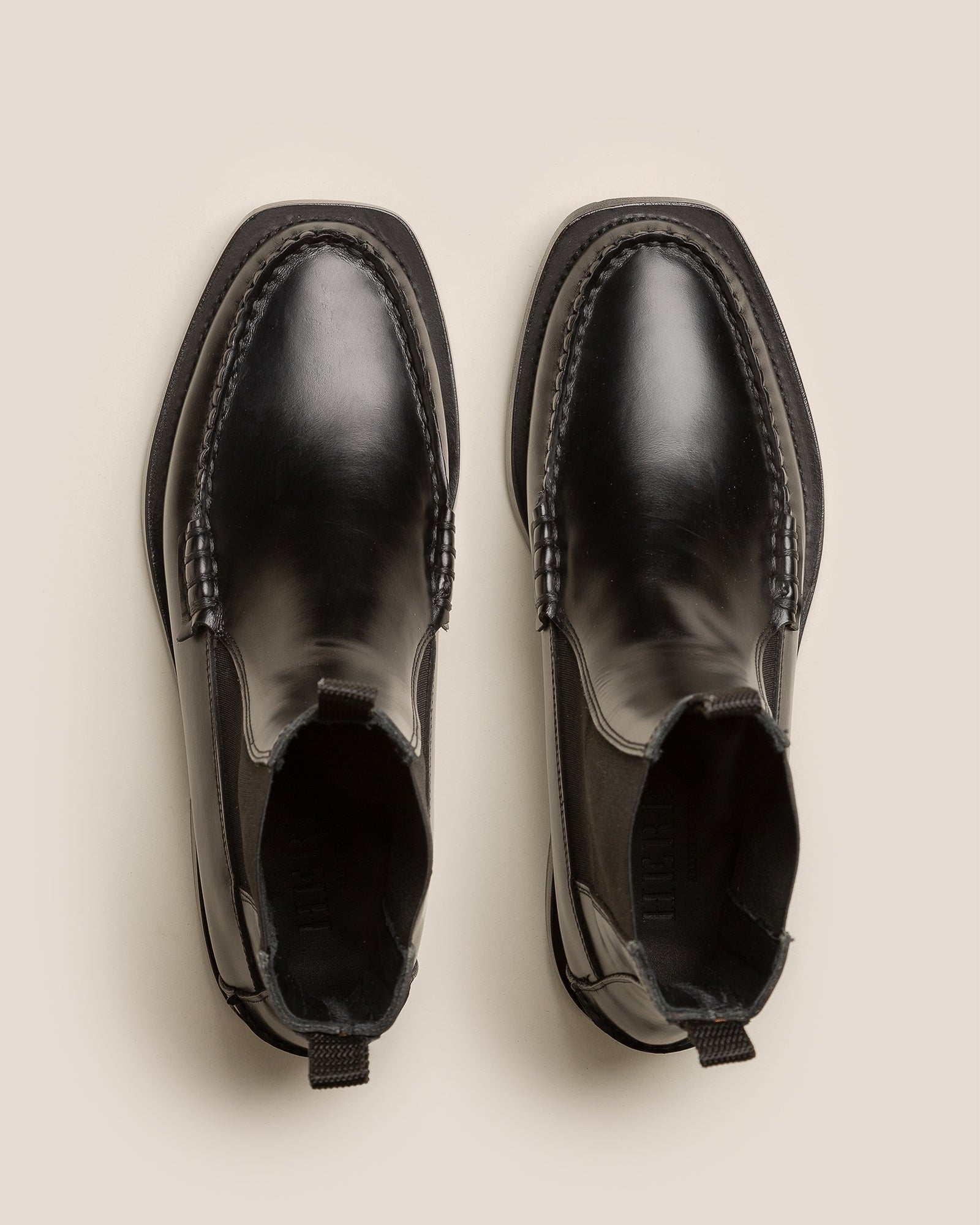 ALDA SPORT - Tread Sole Low-calf Chelsea Boot – Hereu Studio