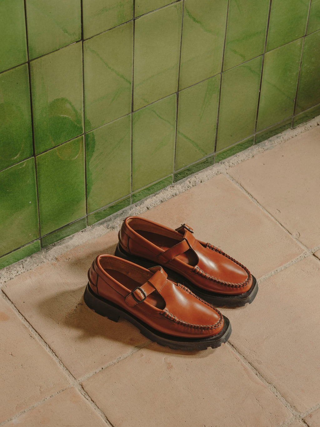 ALBER SPORT - Men's Tread Sole T-Bar Loafer