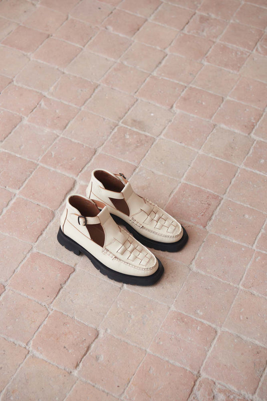 AIELO WOVEN SPORT - T-bar Low Cut Interwoven-detail Moccasin Boot