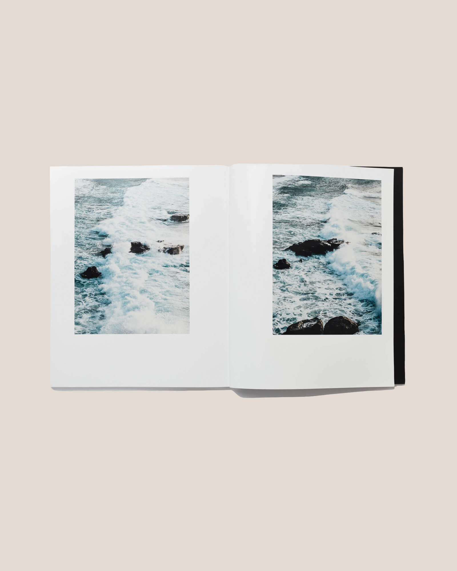 ILLA - Photo Book By Salva López
