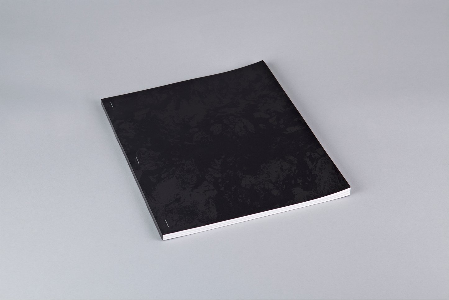 ILLA - Photo Book By Salva López