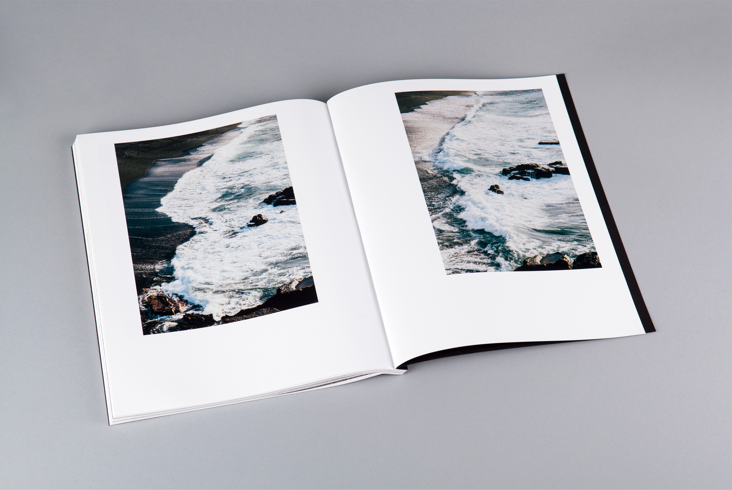 ILLA - Photo Book By Salva López