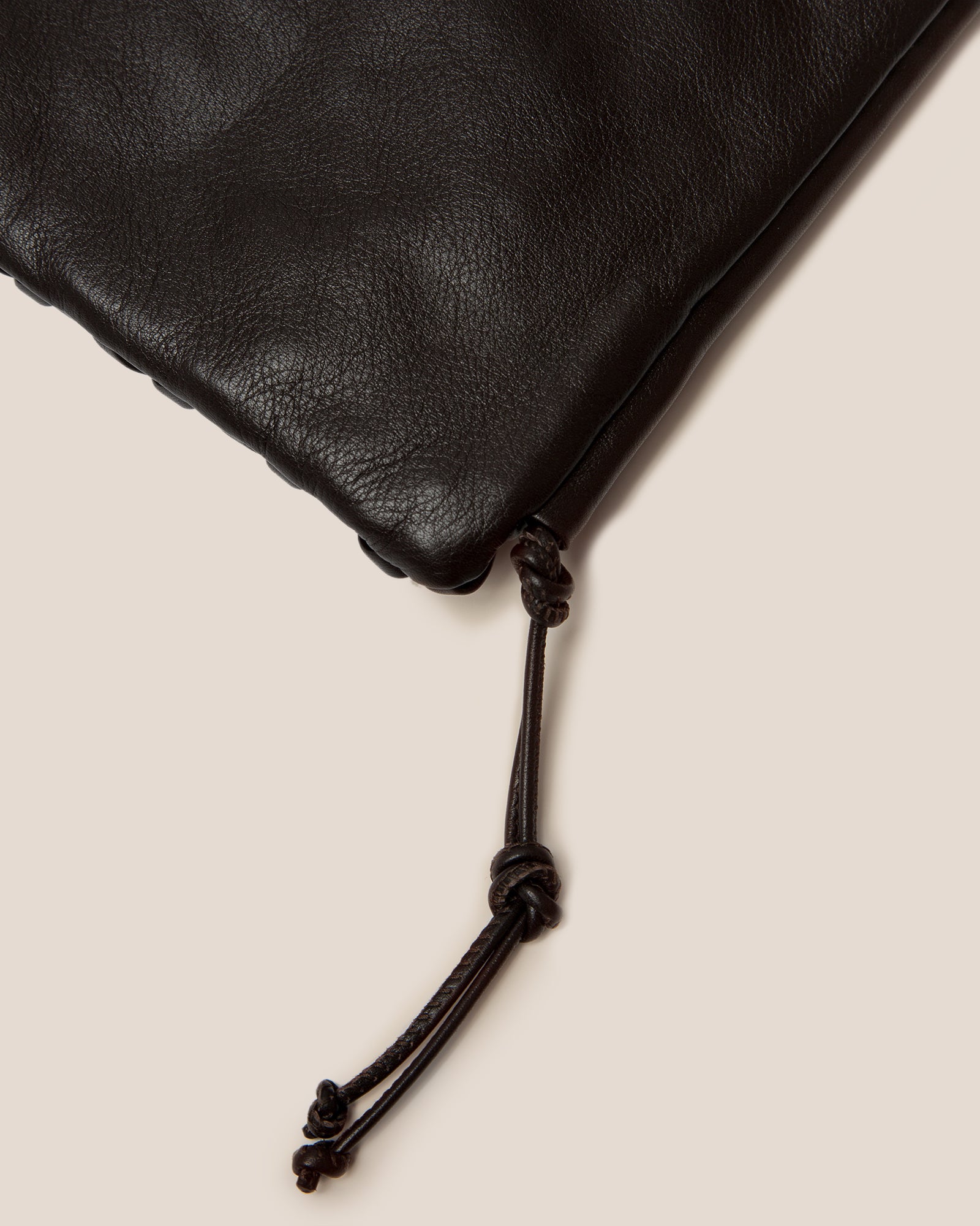 TRENA - Flat Square Crossbody Bag – Hereu Studio