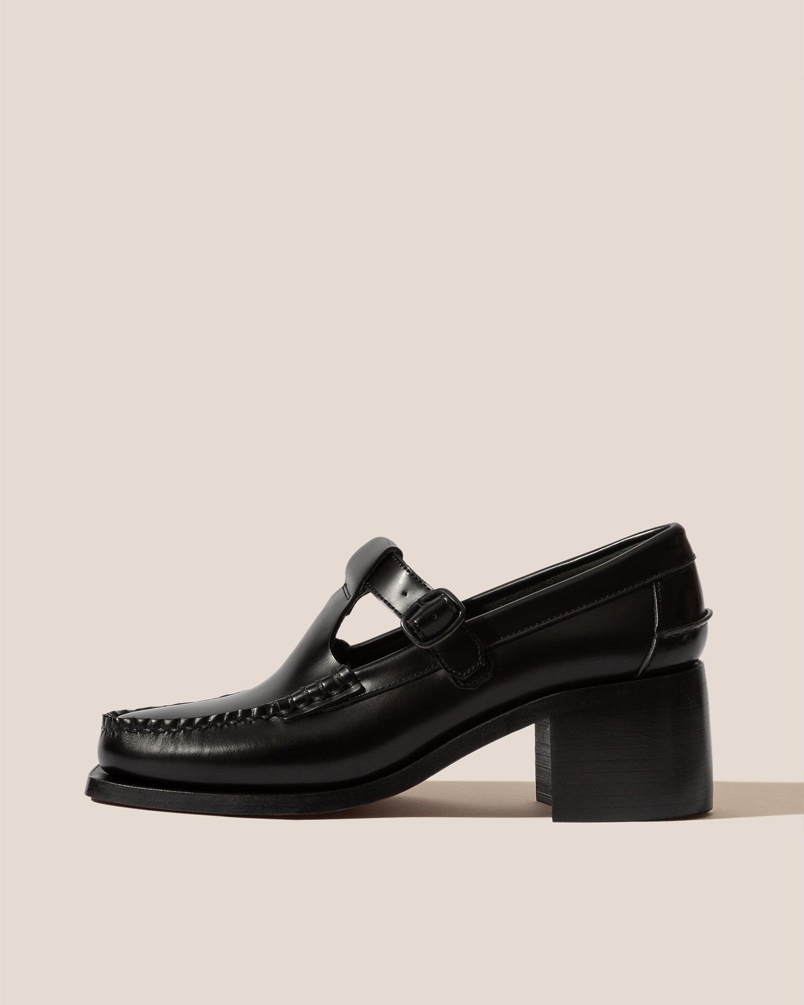 ALBER HEELED - T-Bar Loafer