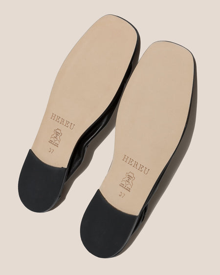 PUNTERA - Pleated-Toe Pump