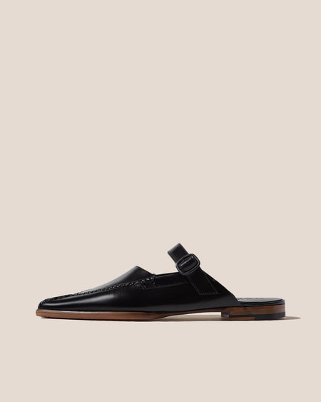 PUNTA - Pointy Mule Loafer