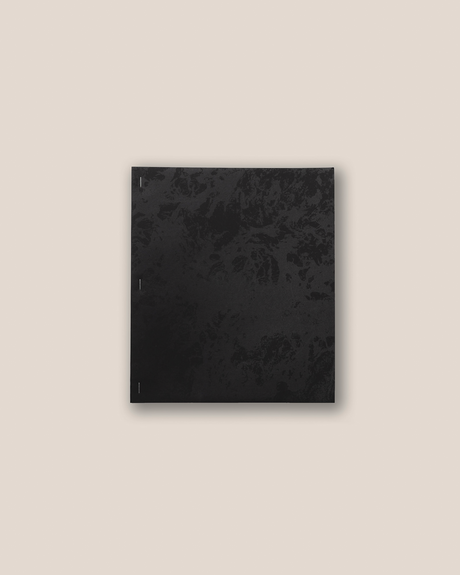 ILLA - Photo Book By Salva López